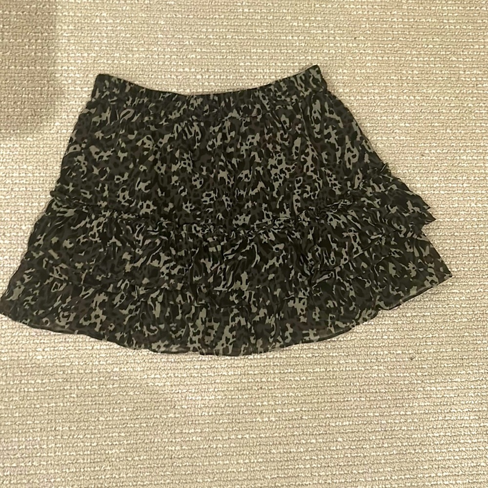 Generation Love size small camo skirt